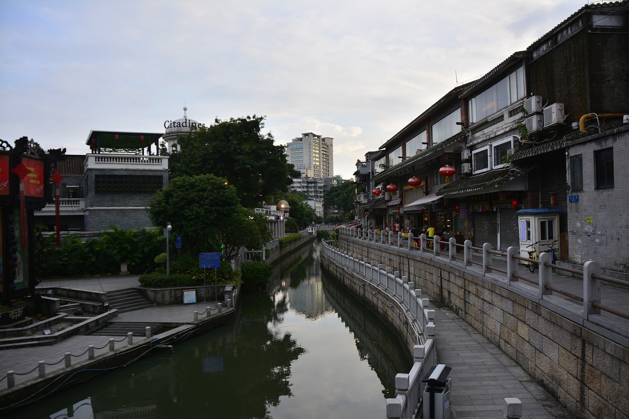 广州最新街头风采，繁华都市的魅力与活力四溢的脉搏